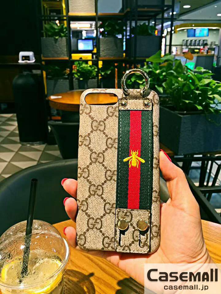 GUCCI パロディ iphone8ケース ハチ