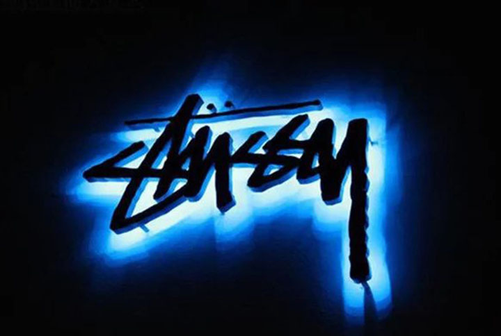 STUSSY iphoneケース