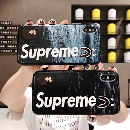 supreme iPhoneXR ケース カッコイイ 浮き彫り 個性 ワニス 保護カバー
