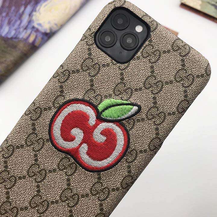 Gucci アップル柄刺繡iphone12/11 スマホケース