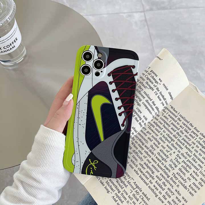 Nike アイフォーン11promax/11pro/11 スマホケース 靴柄