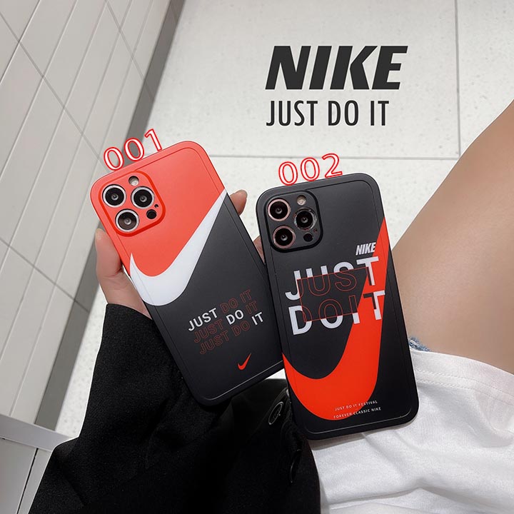 Nike保護ケースiPhone 13