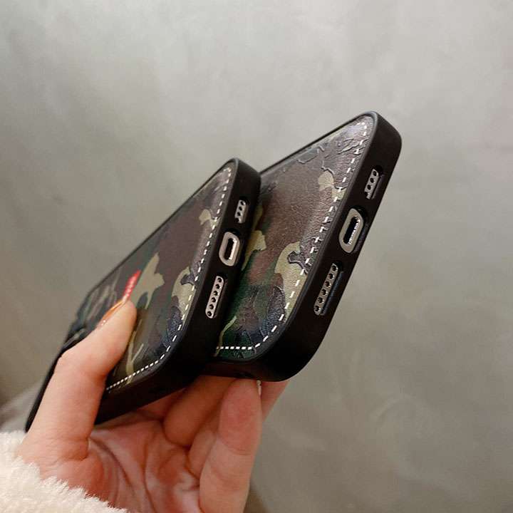 シュプリーム カバー iphone8