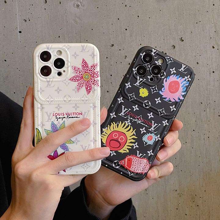 LV iphone 15 草間弥生スマホケース
