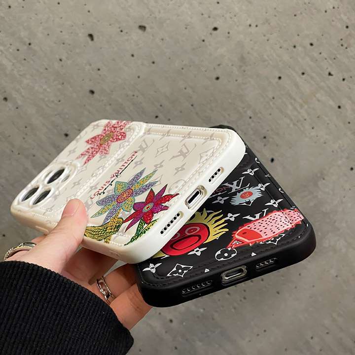 LV iphone 15 草間弥生スマホケース