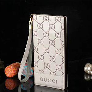 iPhone7S ケース 手帳 GUCCI オフホワイト