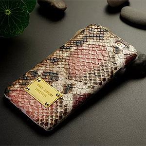 MICHAEL KORS iphone8カバー 蛇紋 ピンク