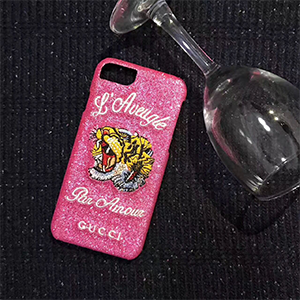 GUCCI パロディ iphone7sケース 虎 ピンク